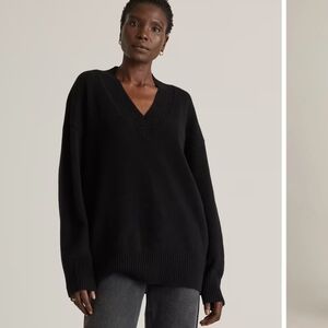 Quince Mongolian Cashmere Oversized V-Neck Sweater